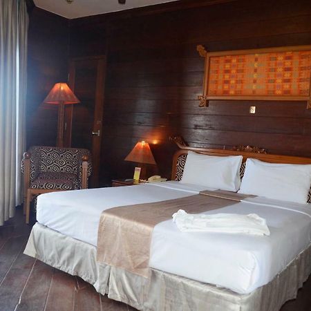 Hotel Pantai Gapura มากาซาร์ ภายนอก รูปภาพ