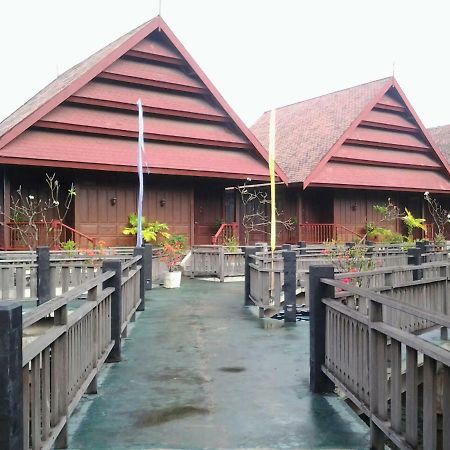 Hotel Pantai Gapura มากาซาร์ ภายนอก รูปภาพ